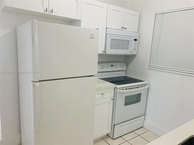 580 NE 127th St # 47, North Miami FL 33161