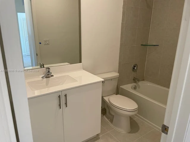 10013 SW 231 LN, Miami FL 33190