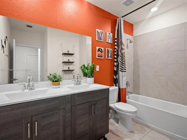 770 SE 18th St # 0, Homestead FL 33034