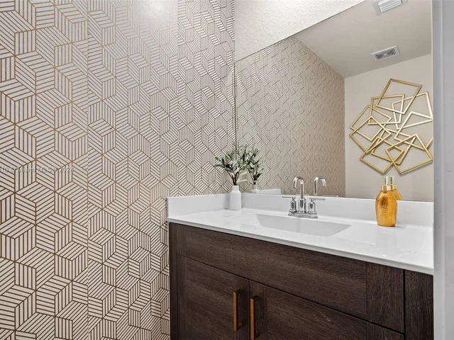 770 SE 18th St # 0, Homestead FL 33034