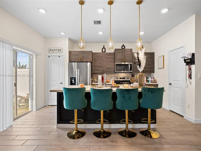 770 SE 18th St # 0, Homestead FL 33034