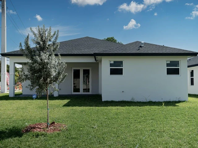 22490 SW 124 ST, Miami FL 33170