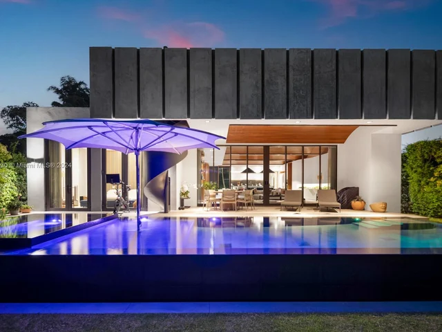 8055 Noremac Ave, Miami Beach FL 33141