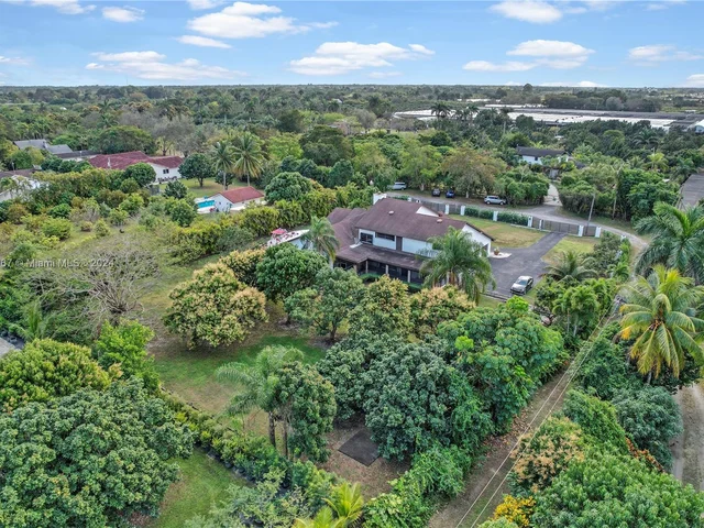 19891 SW 244th St, Homestead FL 33031