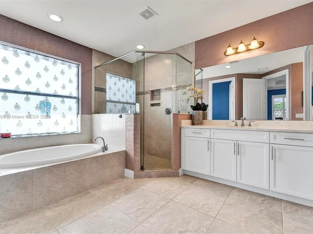 11150 NW 82nd Pl, Parkland FL 33076