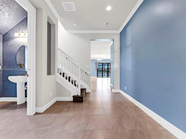 11150 NW 82nd Pl, Parkland FL 33076