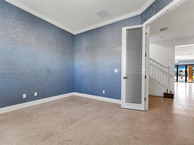 11150 NW 82nd Pl, Parkland FL 33076