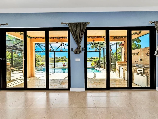 11150 NW 82nd Pl, Parkland FL 33076