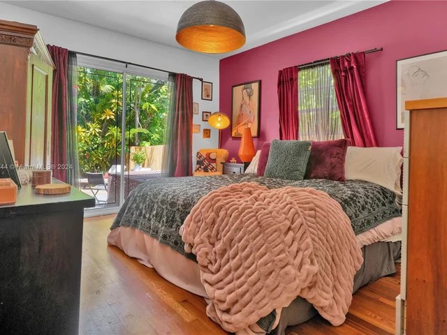 4137 Malaga Ave, Miami FL 33133