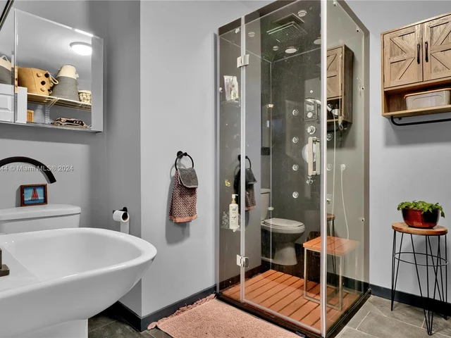 4137 Malaga Ave, Miami FL 33133