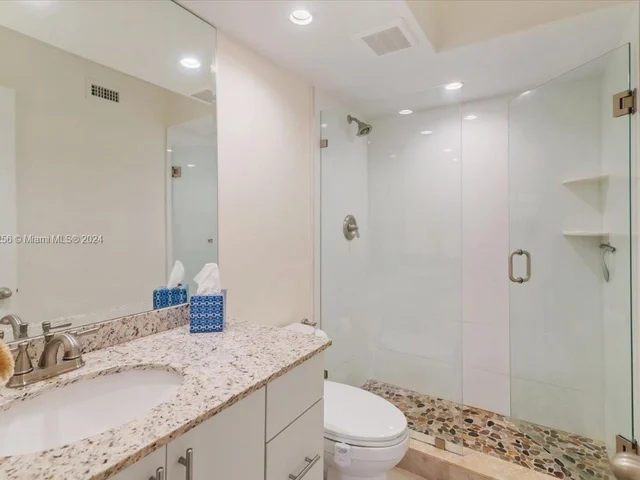 6620 W 2nd Ct # 305, Hialeah FL 33012