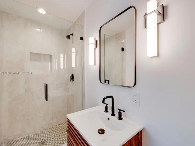 12972 Calais Cir, Palm Beach Gardens FL 33410