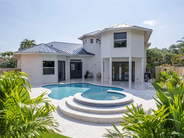 12972 Calais Cir, Palm Beach Gardens FL 33410