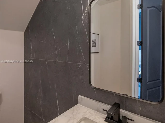 12972 Calais Cir, Palm Beach Gardens FL 33410