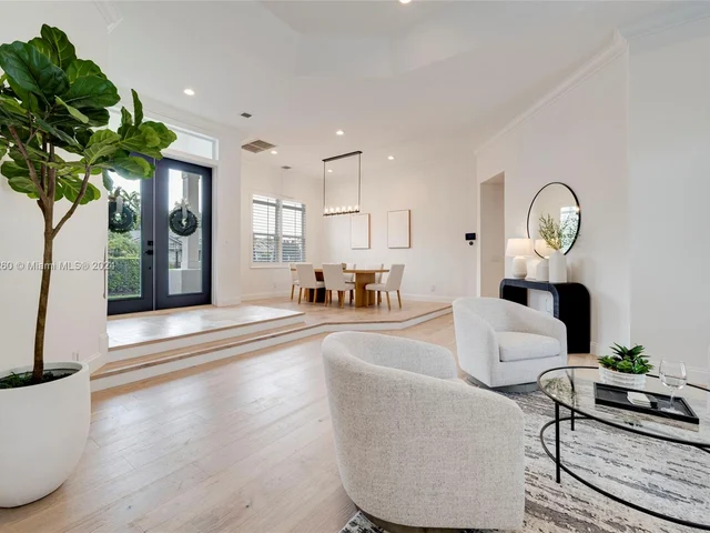 12972 Calais Cir, Palm Beach Gardens FL 33410