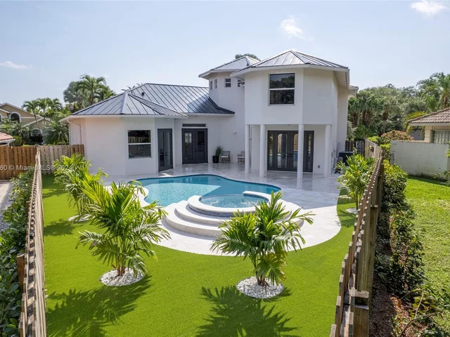 12972 Calais Cir, Palm Beach Gardens FL 33410