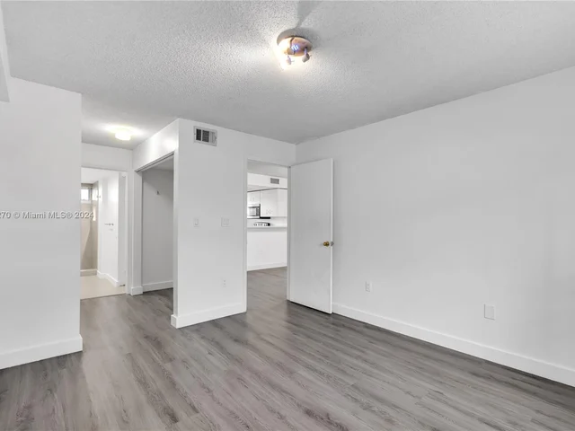 269 NW 7th St # 121, Miami FL 33136