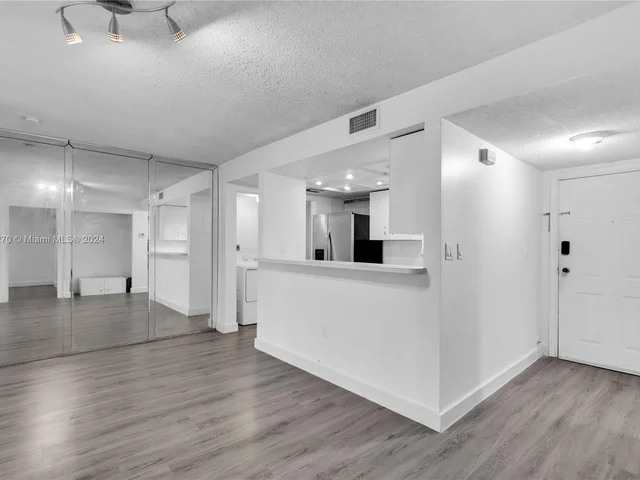 269 NW 7th St # 121, Miami FL 33136