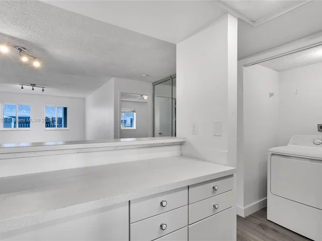 269 NW 7th St # 121, Miami FL 33136