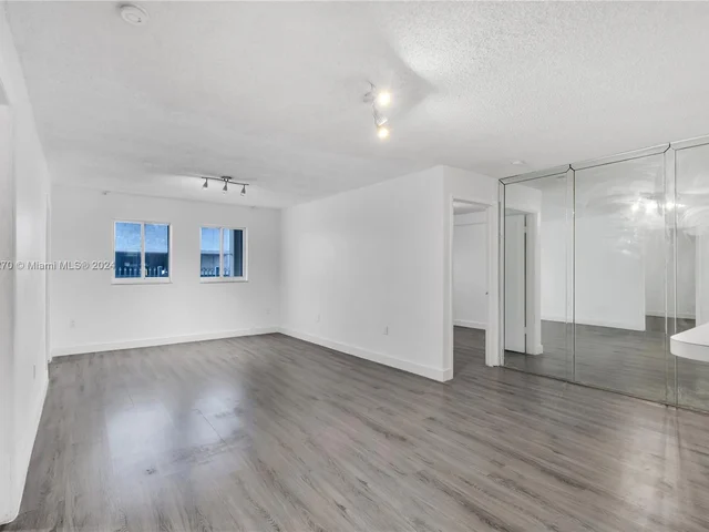 269 NW 7th St # 121, Miami FL 33136