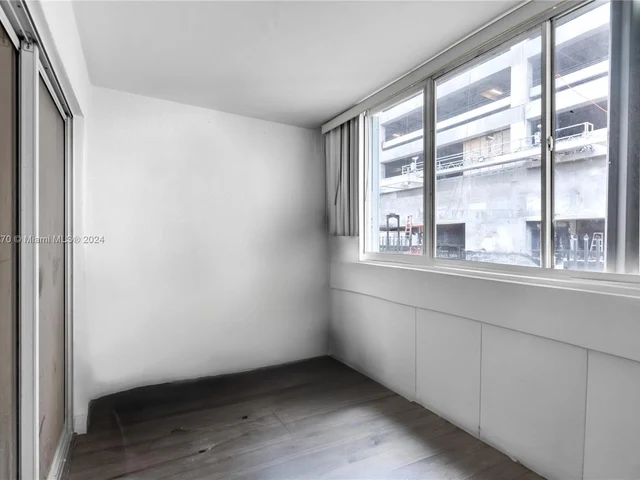 269 NW 7th St # 121, Miami FL 33136