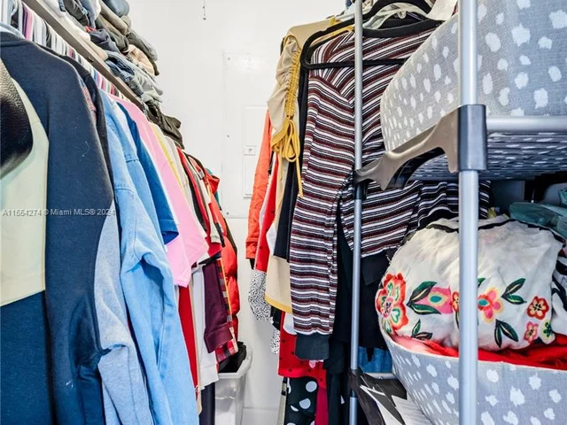 777 Scott Dr, West Palm Beach FL 33415