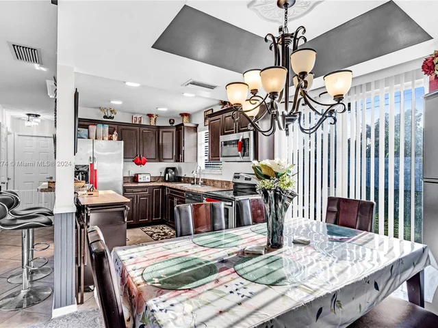 777 Scott Dr, West Palm Beach FL 33415