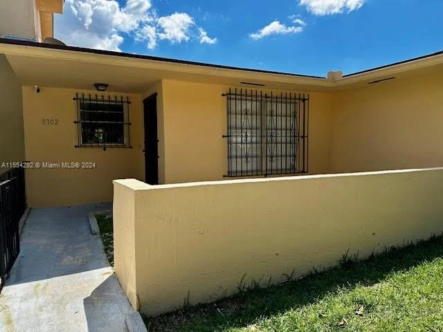 8302 SW 10th St Unit B, Miami FL 33144