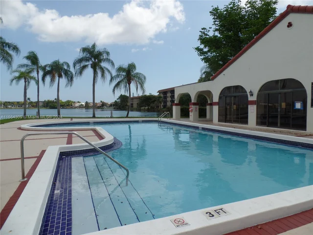 335 Ives Dairy Rd # A33506, Miami FL 33179