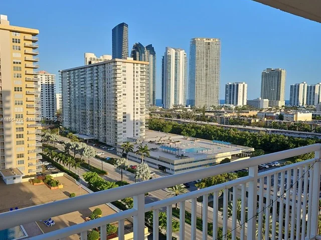 251 174th St # 1417, Sunny Isles Beach FL 33160
