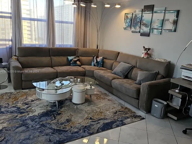 251 174th St # 1417, Sunny Isles Beach FL 33160