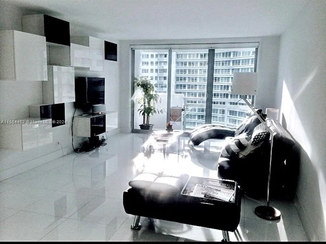 1500 Bay Rd # 1066S, Miami Beach FL 33139
