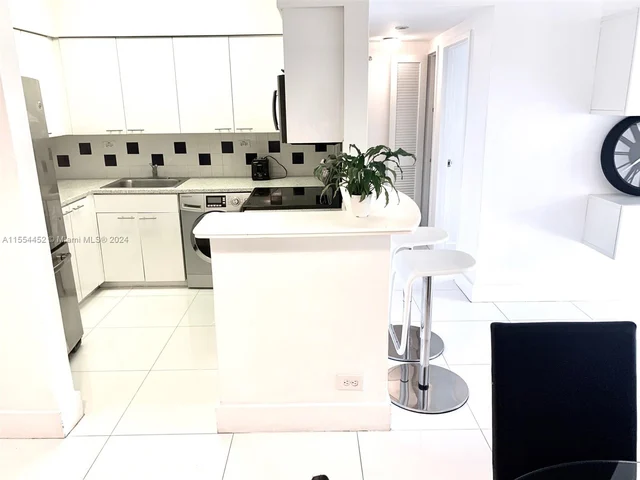 1500 Bay Rd # 1066S, Miami Beach FL 33139