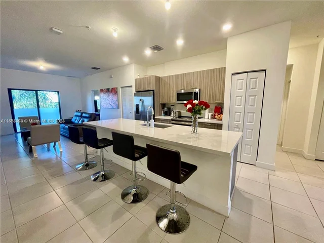 8031 NW 104th Ave # 26, Doral FL 33178