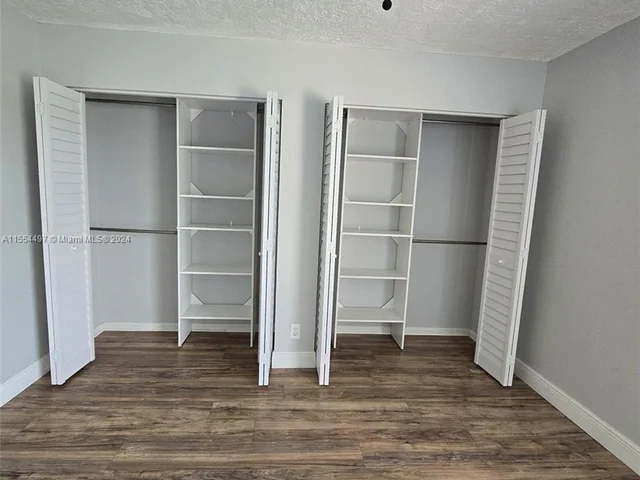 430 Commodore Dr # 311, Plantation FL 33325