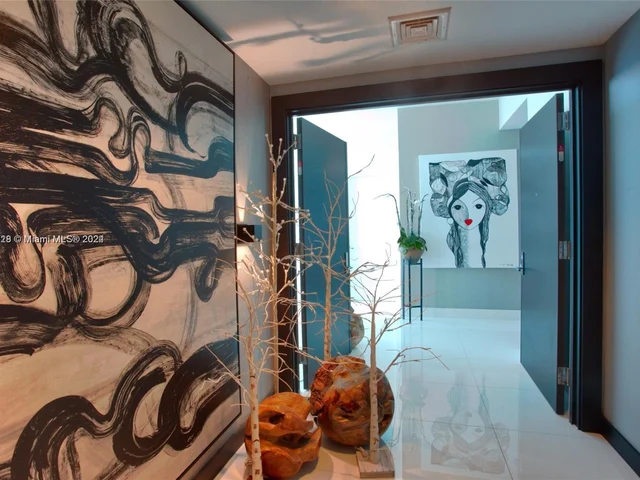 900 Biscayne Blvd # 5709, Miami FL 33132