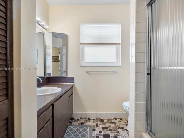 5712 SW 118th Ave, Cooper City FL 33330