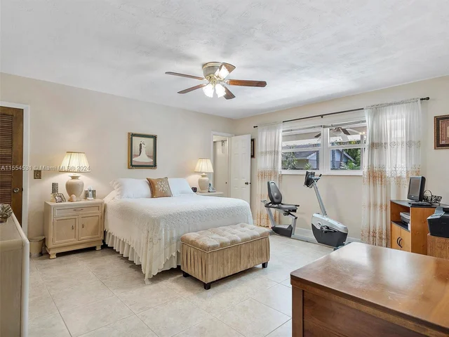 5712 SW 118th Ave, Cooper City FL 33330