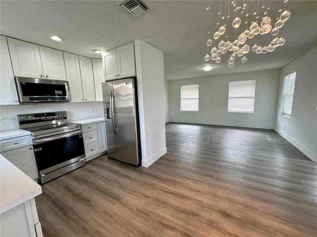 12220 SW 203rd St, Miami FL 33177