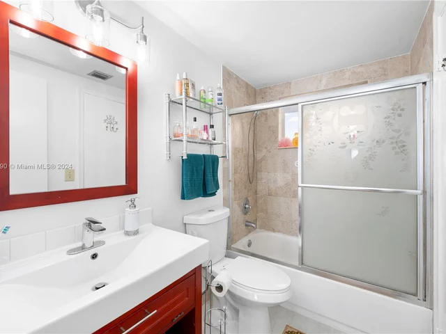 7845 Camino Real # 212, Miami FL 33143