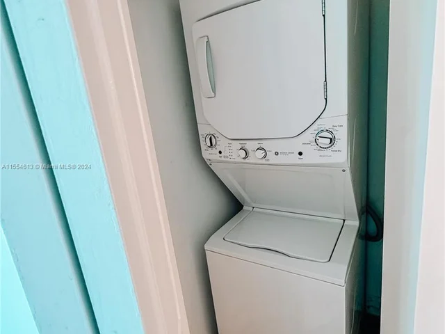 480 NE 30th St # 1904, Miami FL 33137