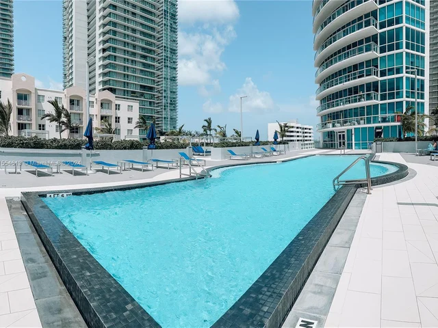 480 NE 30th St # 1904, Miami FL 33137