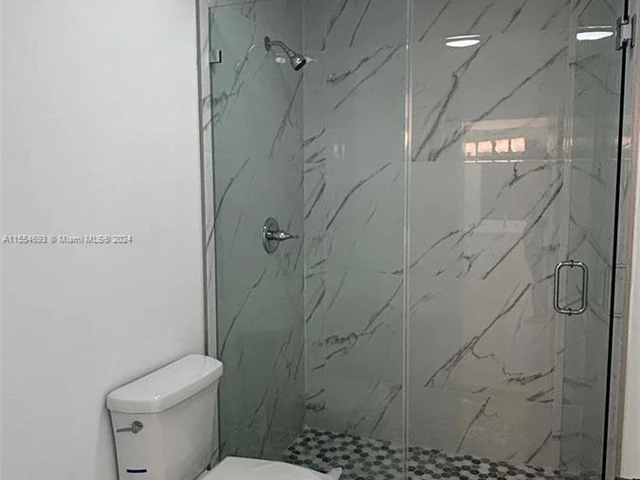 15803 NW 39th Pl # 15803, Miami Gardens FL 33054