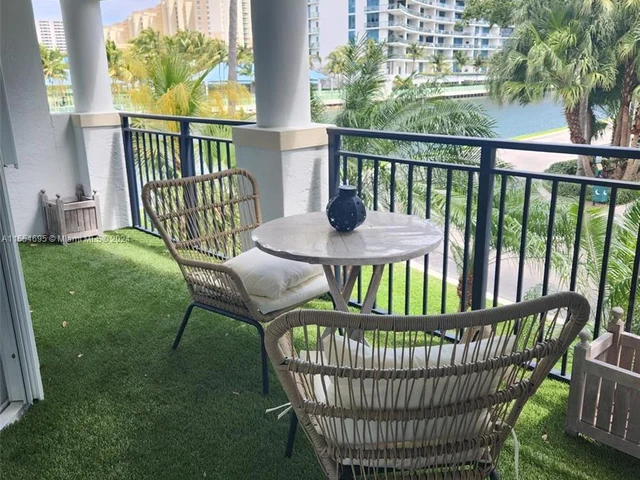 3175 NE 184th St # 3205, Aventura FL 33160