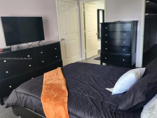 3175 NE 184th St # 3205, Aventura FL 33160