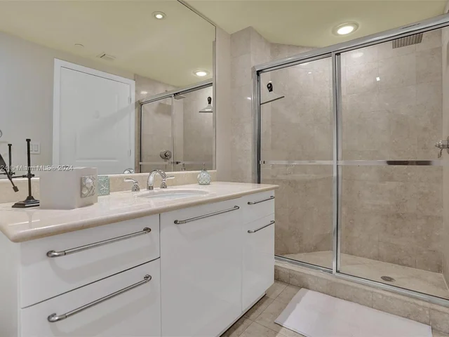 3101 S Ocean Dr # 2605, Hollywood FL 33019