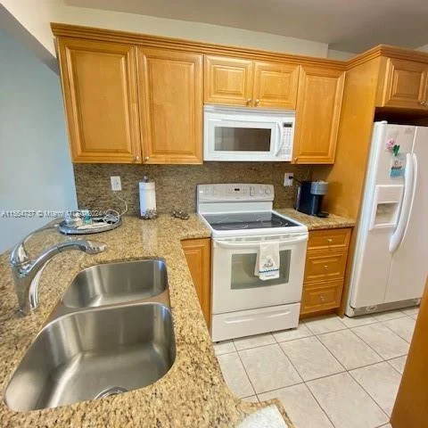 2899 Collins Ave # 403, Miami Beach FL 33140