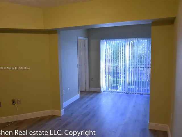 2496 Centergate Dr # 305, Miramar FL 33025