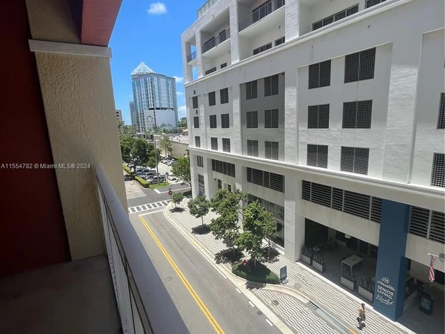 7350 SW 89th St # 510S, Miami FL 33156