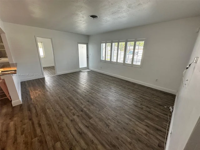 12812 SW 45th Ter, Miami FL 33175